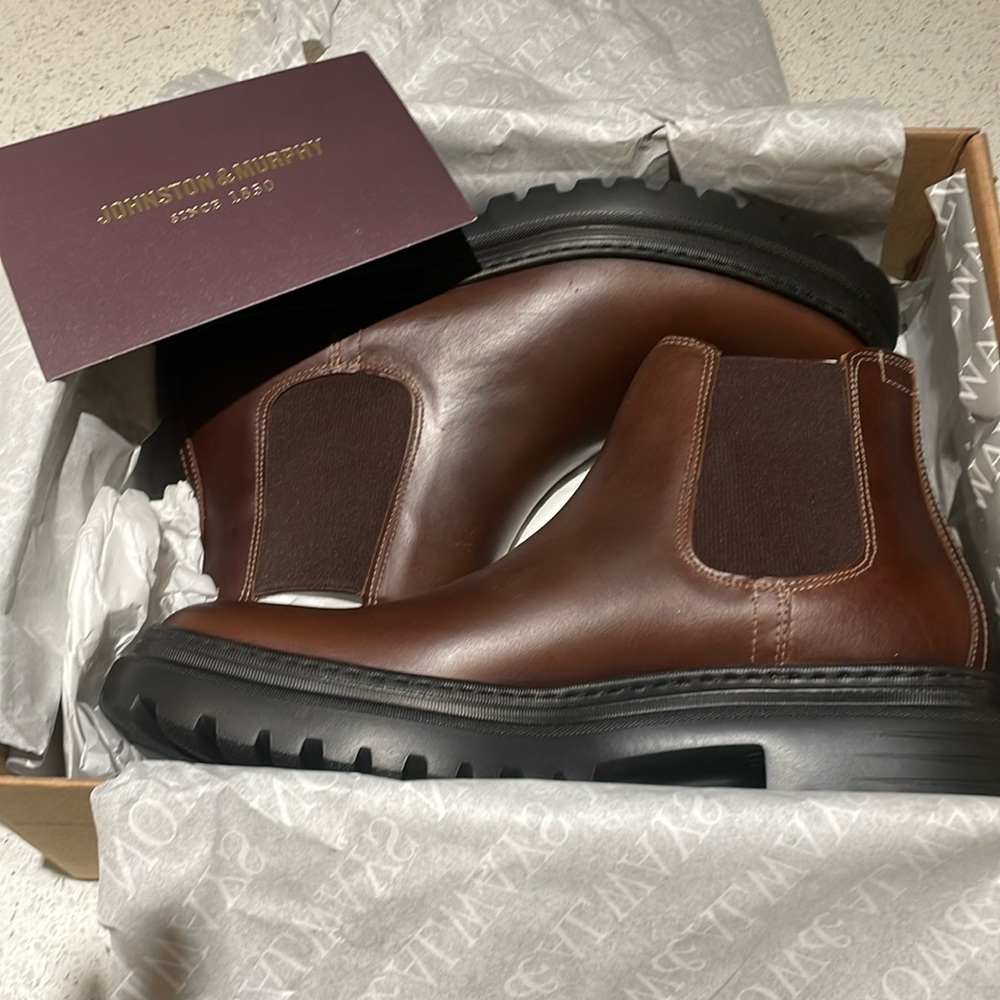 Johnson & Murphy Leather Boots (WATERPROOF) Mens size 10.5